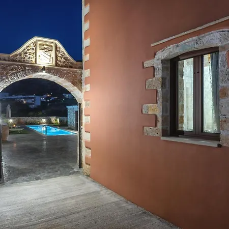 Eliomylos Villa *